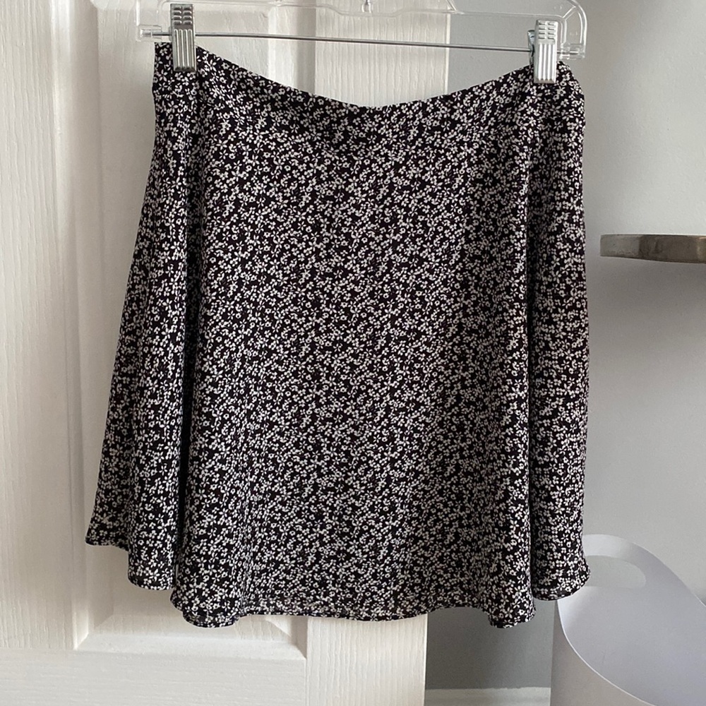 Socialite floral mini skirt